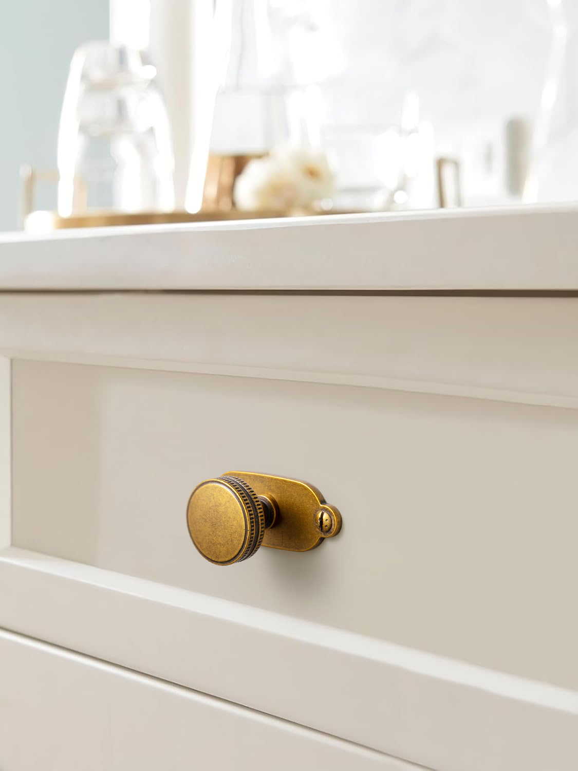 Goo-Ki ヴィンテージ真鍮製キャビネットプル（バックプレ - Furniture Hardware With Backplate のレビューと価格