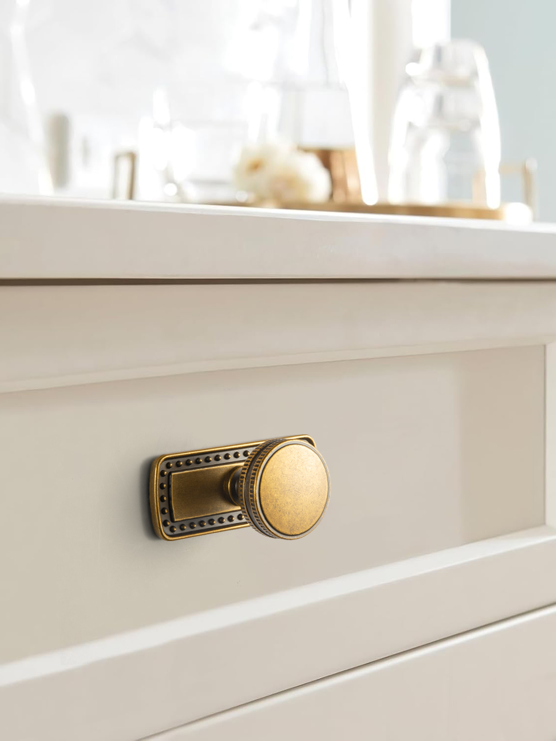 Goo-Ki ヴィンテージ真鍮製キャビネットプル（バックプレ - Furniture Hardware With Backplate のレビューと価格