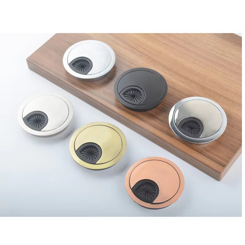 亜鉛合金丸線穴カバープレート、コンピューターデスクジャンクシ - Furniture Hardware Outlet のレビューと価格
