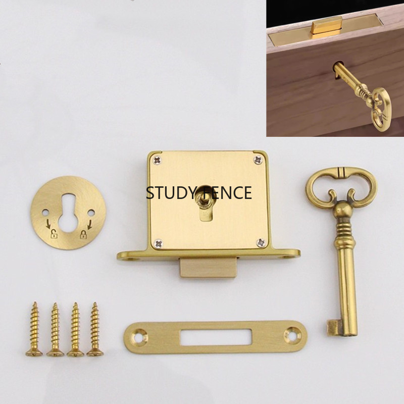 1PC アンティーク金属引き出しロックワインキャビネットドア - Furniture Hardware Tools のレビューと価格