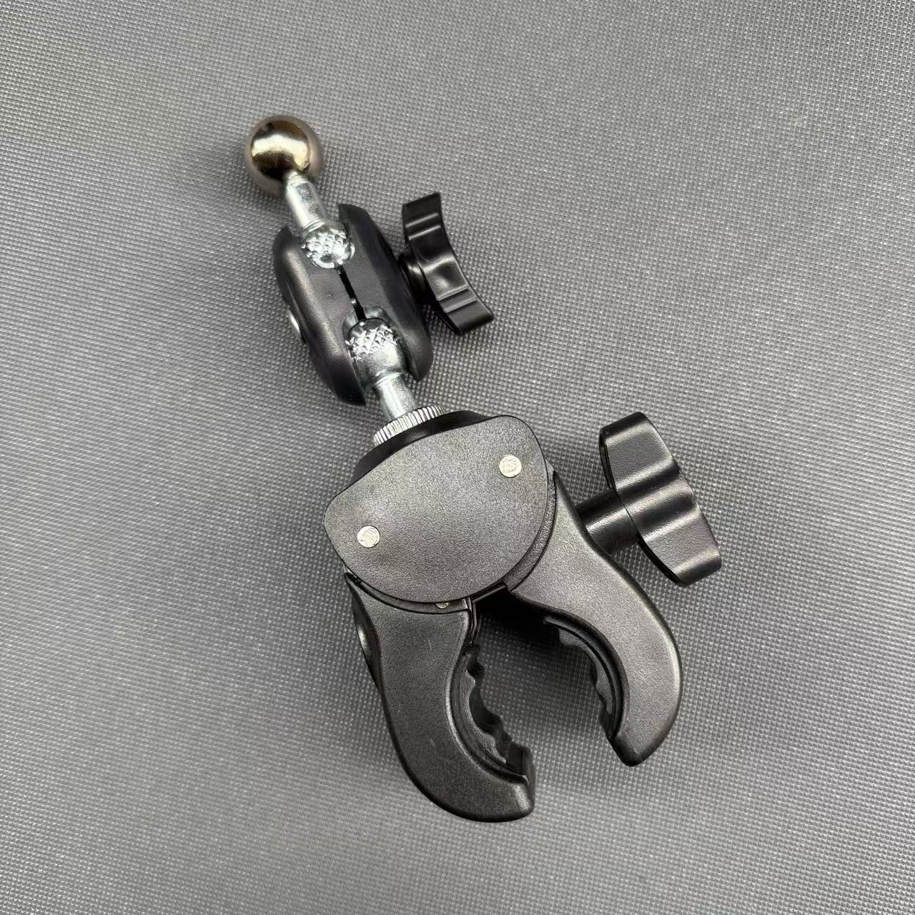 ユニバーサルスイベルジョイント三脚アクセサリー 1/4 厚み - Joint Connector Bracket のレビューと価格